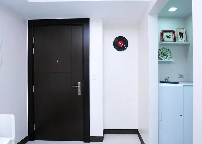 Apartamento Best 1br In Uptown Bgc - Near Mitsukoshi & Malls