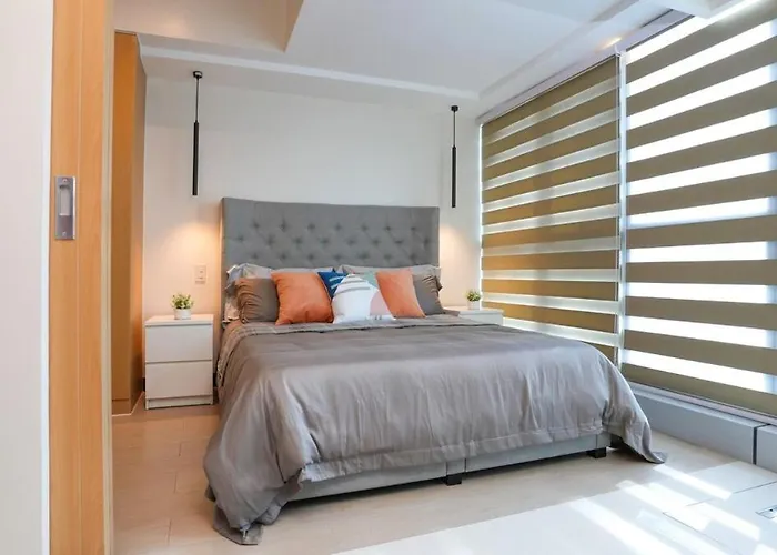 Best 1br In Uptown Bgc - Near Mitsukoshi & Malls Apartamento Manila