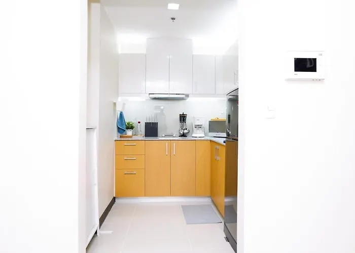 Best 1br In Uptown Bgc - Near Mitsukoshi & Malls * Manila